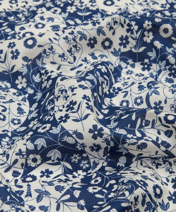 Liberty Fabrics - Mirabelle Mono 03634232C Tana Lawn Cotton