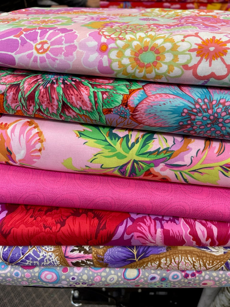 Kaffe Fassett: Custom Curated Bundle #311 - Light Pinks (7 Fabrics)