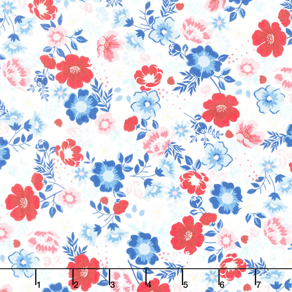 Maywood Studios - Star Spangled Beauty - Flower Parade Soft White - MAS10840-E - Sold by the Half Yard