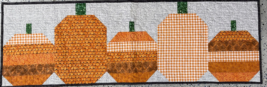 Pumpkin Hollow Table Runner Kit