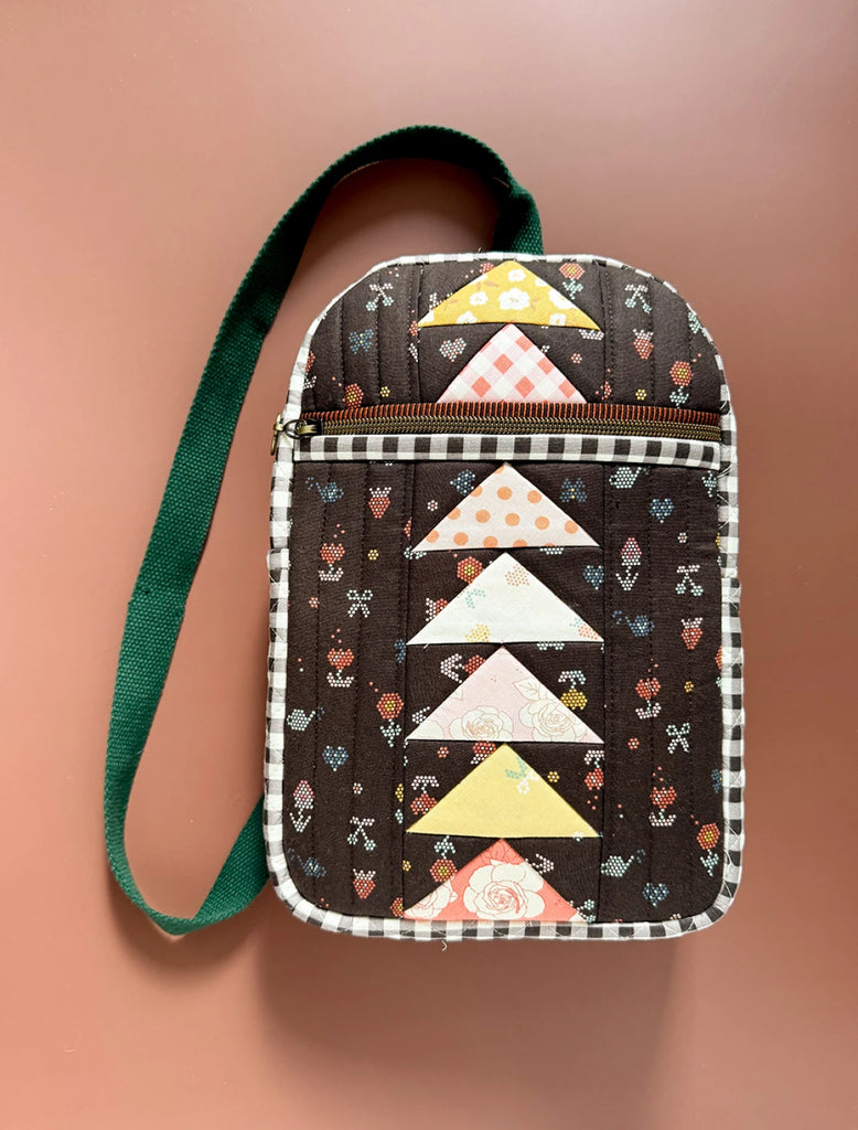 Weekend Sling Bag Pattern by Minki Kim of Sewing Illustrations - SI-BP9