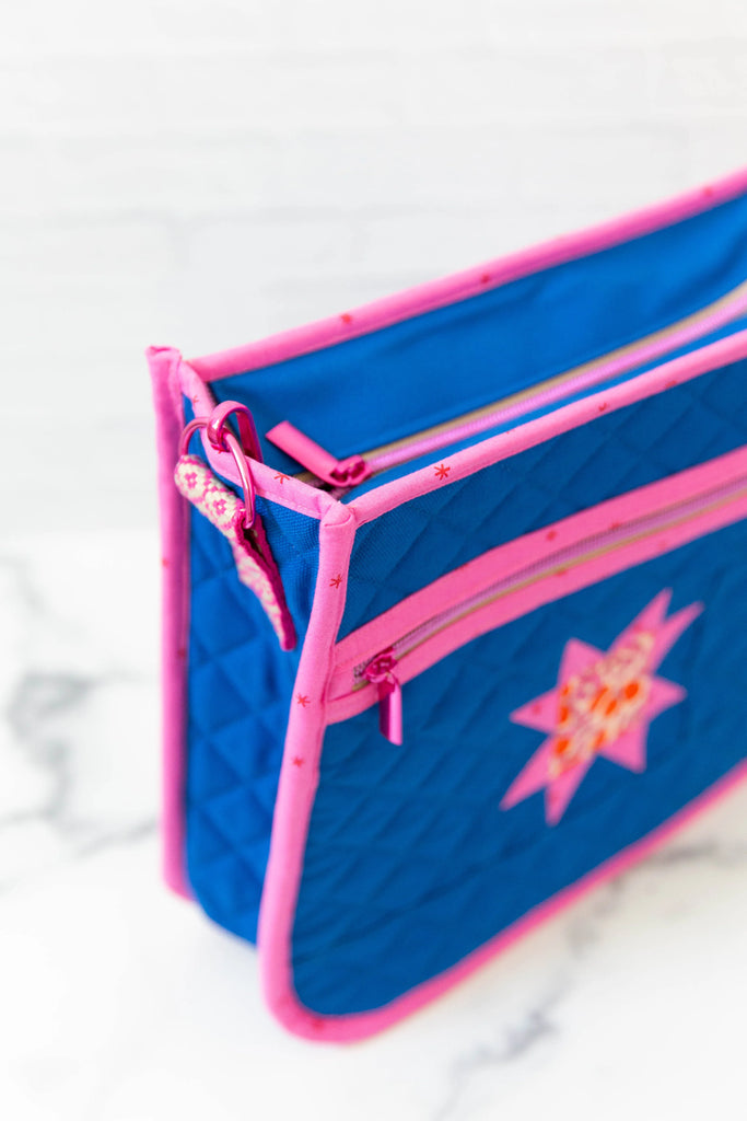 Janet Mae Purse by Kaitlyn Howell of Knot + Thread - KAT 121