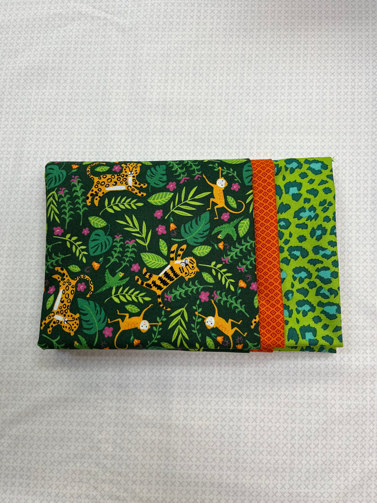 Jungle on Green Pillowcase Kit