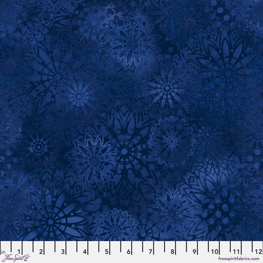 FreeSpirit Fabrics - Sue Penn - Textures Medallions - Navy - PWSP016.NAVY