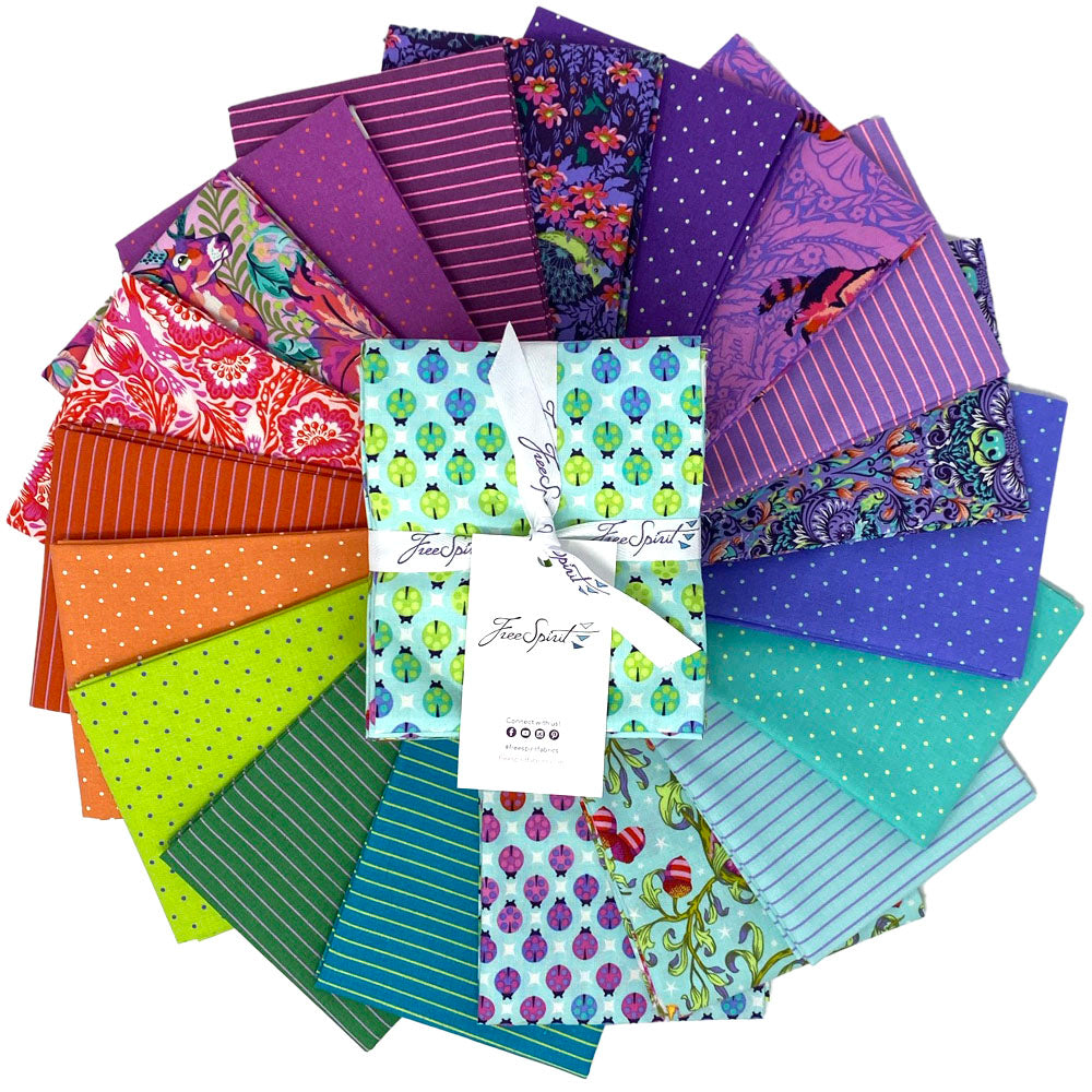 Tiny Beasts Fat Quarter Bundle - Glimmer - 19 Pieces